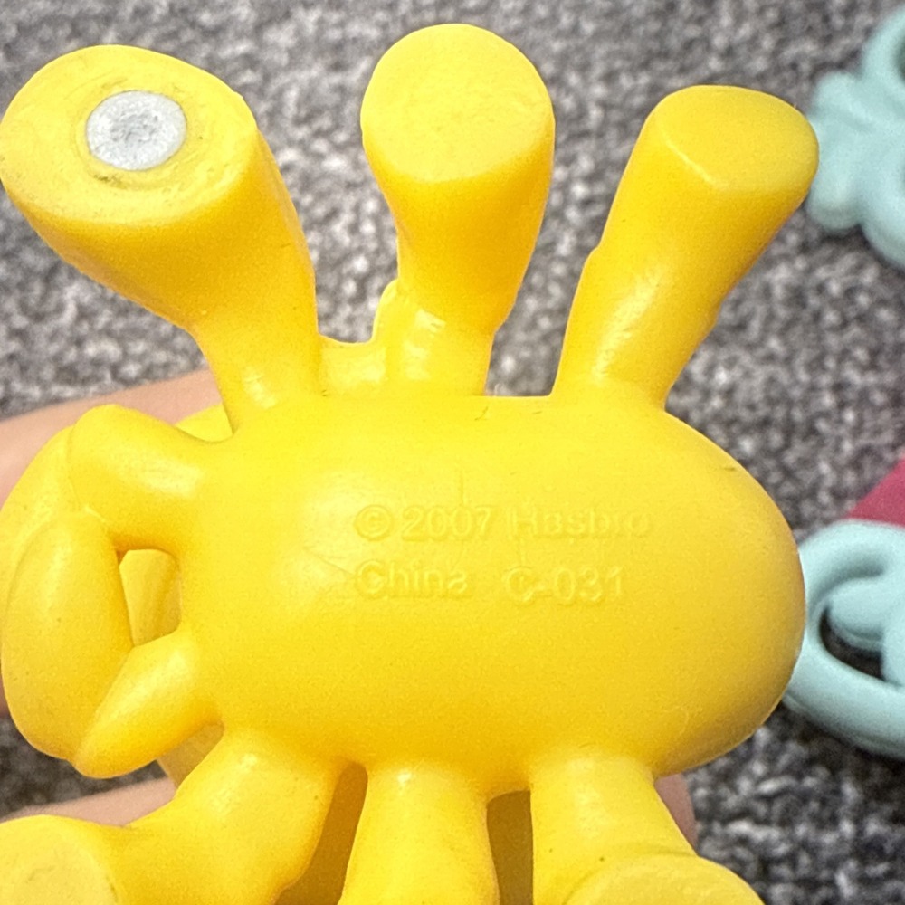 Littlest Pet Shop Spider Yellow Diamond Eyes #593 with Spiderweb Authentic LPS - Picture 10 of 11